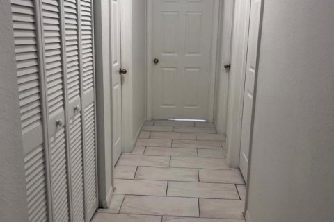 Copropriété à louer à Vero Beach, Floride: 4 chambres, 157.93 m2 № 2192088 - photo 13