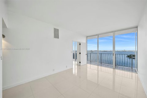 Copropriété à vendre à North Bay Village, Floride: 2 chambres, 95.69 m2 № 1948252 - photo 13