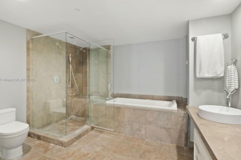 Copropriété à vendre à Miami, Floride: 2 chambres, 108.42 m2 № 1956021 - photo 6