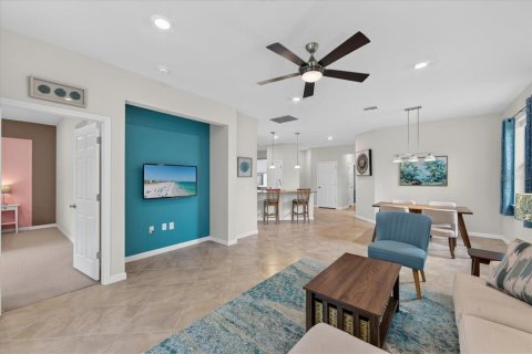 House in Bradenton, Florida 2 bedrooms, 147.16 sq.m. № 2219235 - photo 17