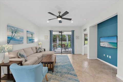 House in Bradenton, Florida 2 bedrooms, 147.16 sq.m. № 2219235 - photo 15