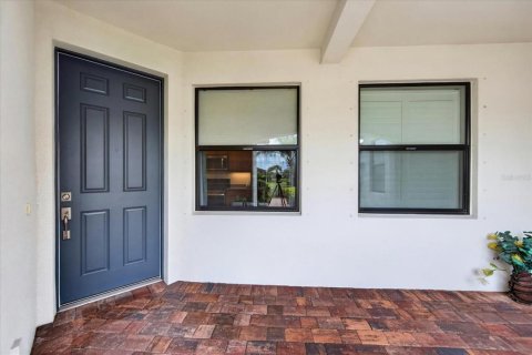 House in Bradenton, Florida 2 bedrooms, 147.16 sq.m. № 2219235 - photo 9