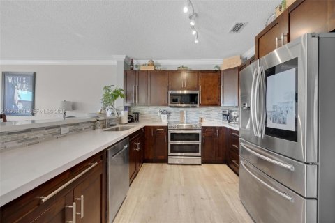 Villa ou maison à vendre à Miami, Floride: 5 chambres, 303.33 m2 № 2024791 - photo 11