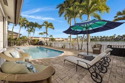 Villa ou maison à vendre à Miami, Floride: 5 chambres, 303.33 m2 № 2024791 - photo 26