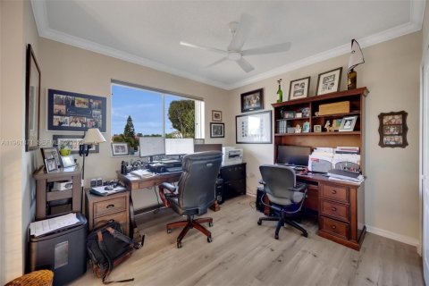 Villa ou maison à vendre à Miami, Floride: 5 chambres, 303.33 m2 № 2024791 - photo 25