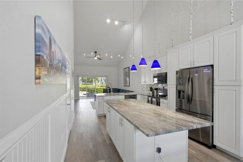Touwnhouse à vendre à Palm Harbor, Floride: 3 chambres, 144.83 m2 № 2100651 - photo 10