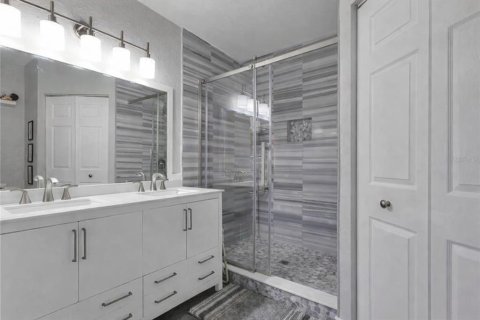 Touwnhouse à vendre à Palm Harbor, Floride: 3 chambres, 144.83 m2 № 2100651 - photo 19
