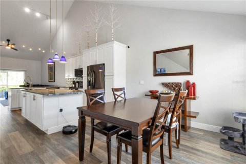 Touwnhouse à vendre à Palm Harbor, Floride: 3 chambres, 144.83 m2 № 2100651 - photo 8