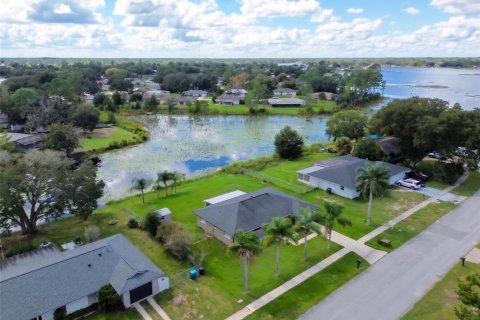 Villa ou maison à vendre à Deltona, Floride: 3 chambres, 132.01 m2 № 2420070 - photo 3