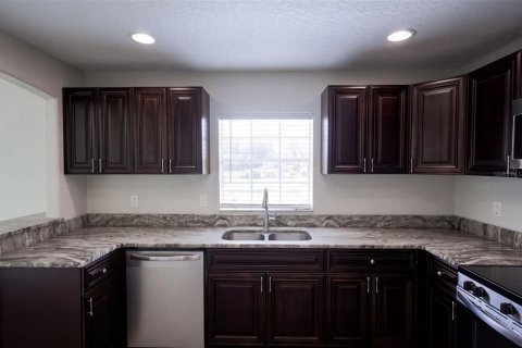 Villa ou maison à vendre à Deltona, Floride: 3 chambres, 132.01 m2 № 2420070 - photo 6