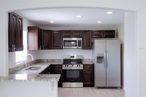 Villa ou maison à vendre à Deltona, Floride: 3 chambres, 132.01 m2 № 2420070 - photo 7