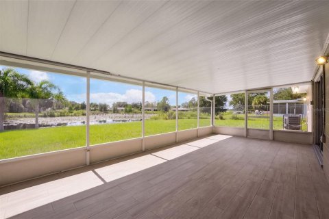 Villa ou maison à vendre à Deltona, Floride: 3 chambres, 132.01 m2 № 2420070 - photo 29