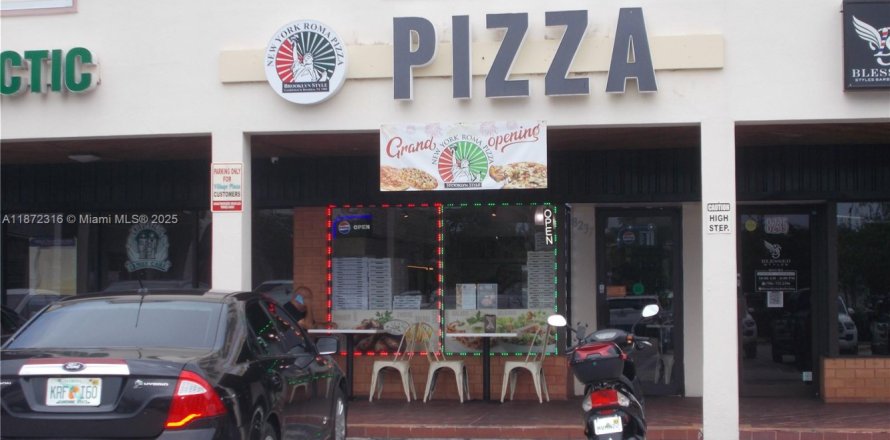 Propiedad comercial en Pinecrest, Florida № 2019177