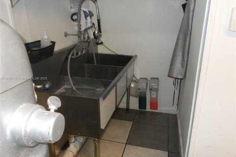 Propiedad comercial en venta en Pinecrest, Florida № 2019177 - foto 13