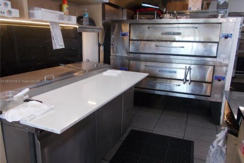 Propiedad comercial en venta en Pinecrest, Florida № 2019177 - foto 5