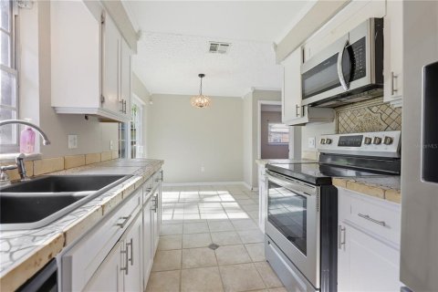 Villa ou maison à vendre à Orlando, Floride: 3 chambres, 107.21 m2 № 2143503 - photo 9