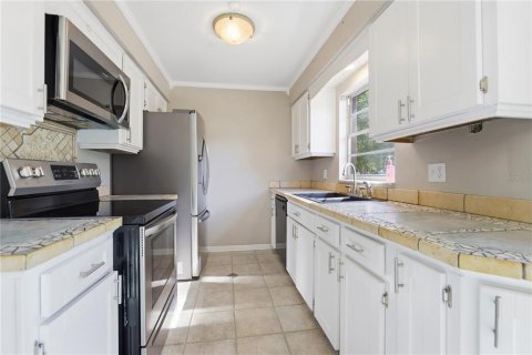 Villa ou maison à vendre à Orlando, Floride: 3 chambres, 107.21 m2 № 2143503 - photo 8