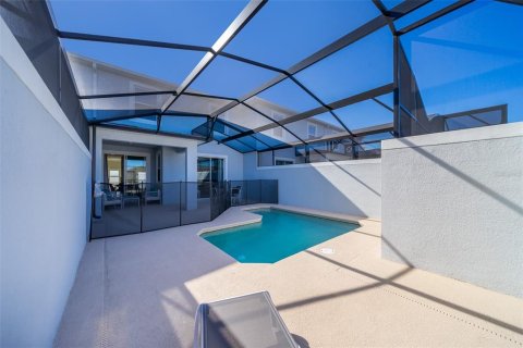 Touwnhouse à vendre à Kissimmee, Floride: 4 chambres, 177.81 m2 № 2402921 - photo 3
