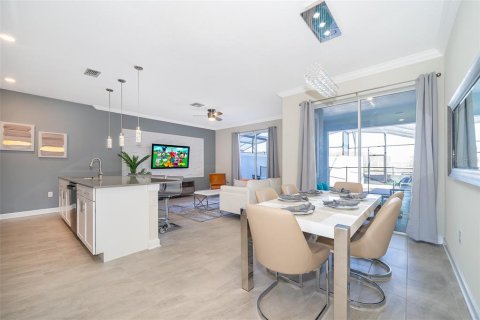 Touwnhouse à vendre à Kissimmee, Floride: 4 chambres, 177.81 m2 № 2402921 - photo 4
