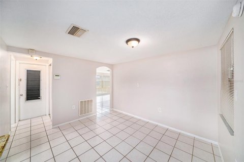 Casa en venta en Port Richey, Florida, 3 dormitorios, 133.97 m2 № 1903677 - foto 12