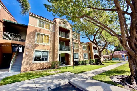 Condominio en Coconut Creek, Florida, 2 dormitorios  № 2032754
