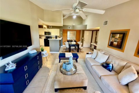 Condominio en venta en Coconut Creek, Florida, 2 dormitorios, 89.84 m2 № 2032754 - foto 5