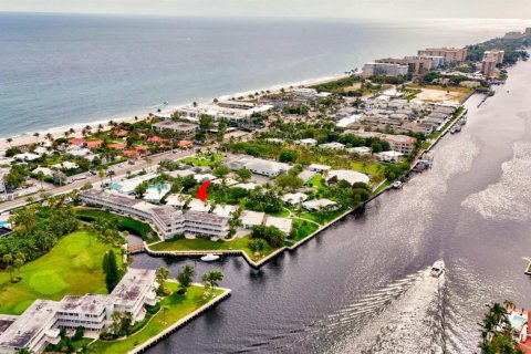 Condo in Hillsboro Beach, Florida, 3 bedrooms  № 890307 - photo 1