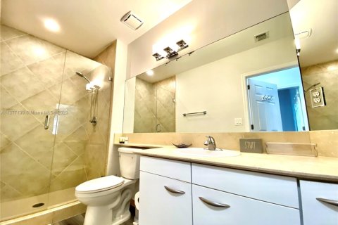 Copropriété à louer à Hallandale Beach, Floride: 3 chambres, 134.71 m2 № 2154398 - photo 19