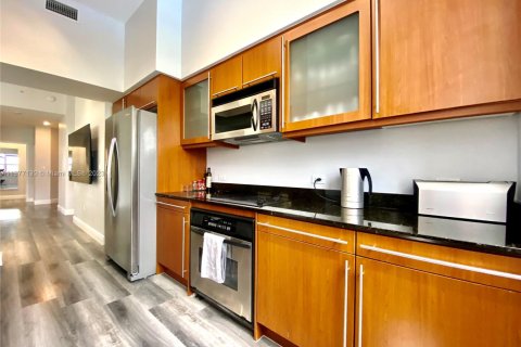 Copropriété à louer à Hallandale Beach, Floride: 3 chambres, 134.71 m2 № 2154398 - photo 8