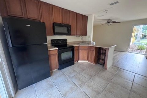 Condominio en venta en Orlando, Florida, 2 dormitorios, 65.87 m2 № 2207734 - foto 3