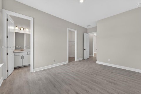 House in Punta Gorda, Florida 3 bedrooms № 2051358 - photo 11