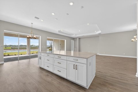 House in Punta Gorda, Florida 3 bedrooms № 2051358 - photo 3