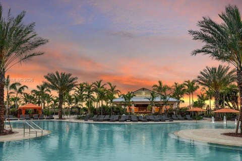 House in Punta Gorda, Florida 3 bedrooms № 2051358 - photo 28