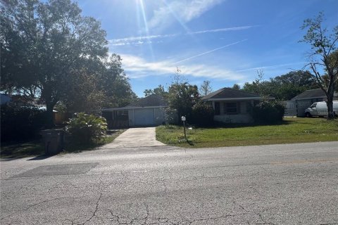 House in Saint Petersburg, Florida 3 bedrooms, 159.98 sq.m. № 1535029 - photo 6
