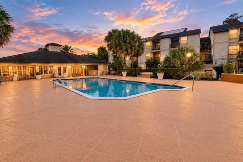 Condominio en alquiler en Orlando, Florida, 1 dormitorio, 48.87 m2 № 2418501 - foto 15