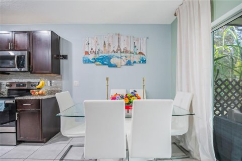 Villa ou maison à vendre à Poinciana, Floride: 3 chambres, 134.24 m2 № 2135077 - photo 27