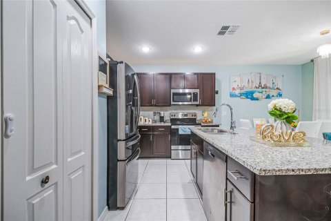 Villa ou maison à vendre à Poinciana, Floride: 3 chambres, 134.24 m2 № 2135077 - photo 15