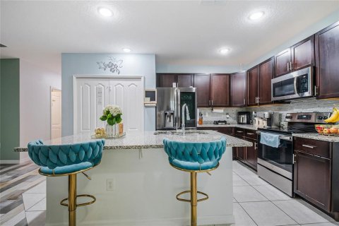 Villa ou maison à vendre à Poinciana, Floride: 3 chambres, 134.24 m2 № 2135077 - photo 11