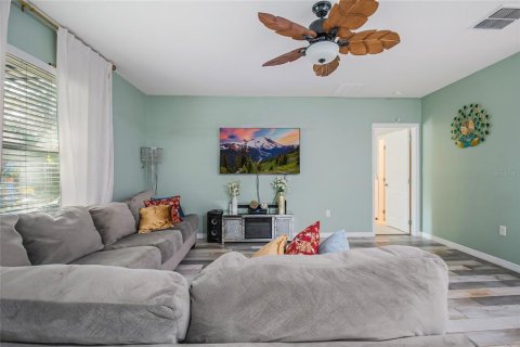 Villa ou maison à vendre à Poinciana, Floride: 3 chambres, 134.24 m2 № 2135077 - photo 5