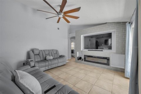 Villa ou maison à vendre à Clermont, Floride: 4 chambres, 226.96 m2 № 2131585 - photo 10
