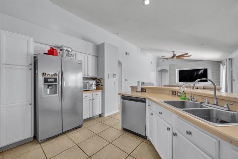 Villa ou maison à vendre à Clermont, Floride: 4 chambres, 226.96 m2 № 2131585 - photo 17