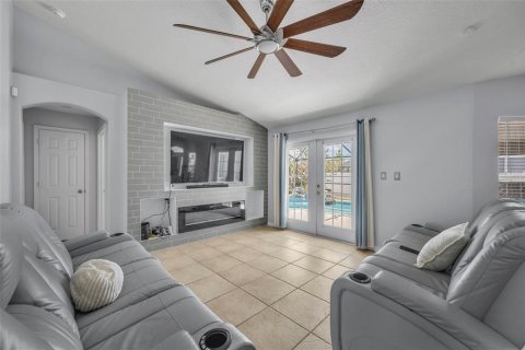 Villa ou maison à vendre à Clermont, Floride: 4 chambres, 226.96 m2 № 2131585 - photo 11
