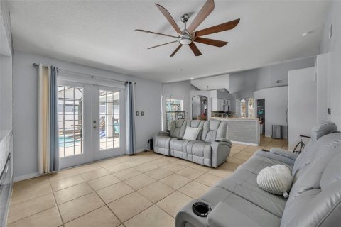 Villa ou maison à vendre à Clermont, Floride: 4 chambres, 226.96 m2 № 2131585 - photo 12