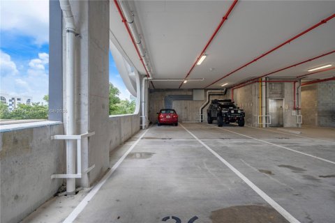 Купить кондоминиум в Майами, Флорида 2 спальни, 97.08м2, № 1948570 - фото 27