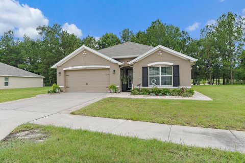 House in Brooksville, Florida 4 bedrooms, 171.5 sq.m. № 2235515