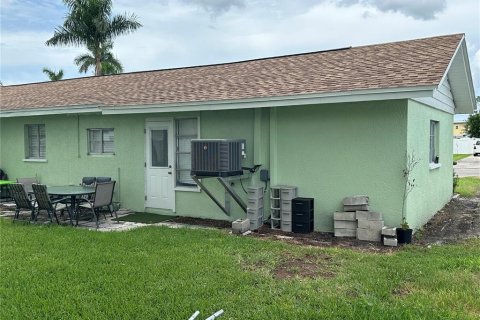 House in Bradenton, Florida 2 bedrooms, 106.56 sq.m. № 1917693 - photo 18