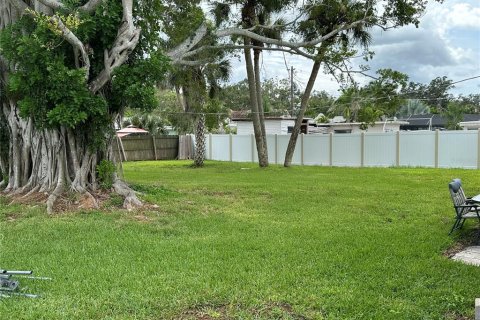 House in Bradenton, Florida 2 bedrooms, 106.56 sq.m. № 1917693 - photo 27