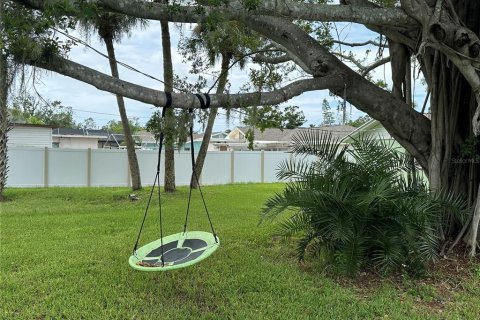 House in Bradenton, Florida 2 bedrooms, 106.56 sq.m. № 1917693 - photo 25