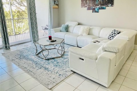 Купить кондоминиум в Помпано-Бич, Флорида 3 спальни, 129.13м2, № 2009870 - фото 22