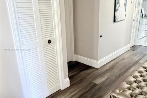 Купить кондоминиум в Помпано-Бич, Флорида 3 спальни, 129.13м2, № 2009870 - фото 7